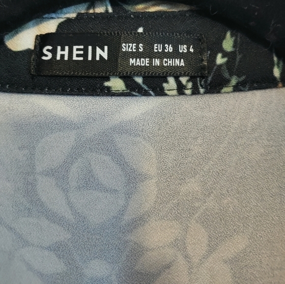 Shein black and floral blouse long sleeve women's size 4 small - Picture 4 of 6